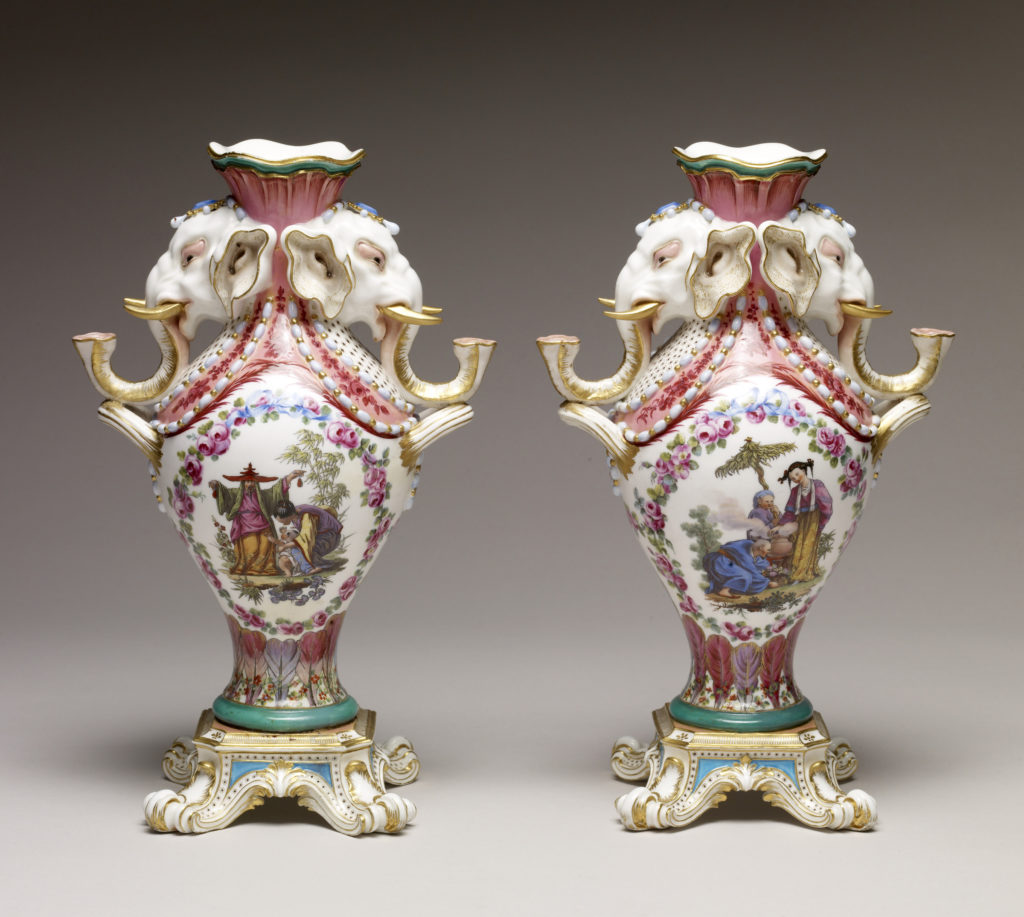 Heart Porcelain Ornament Metropolitan Museum of Art 4" Raised Design 