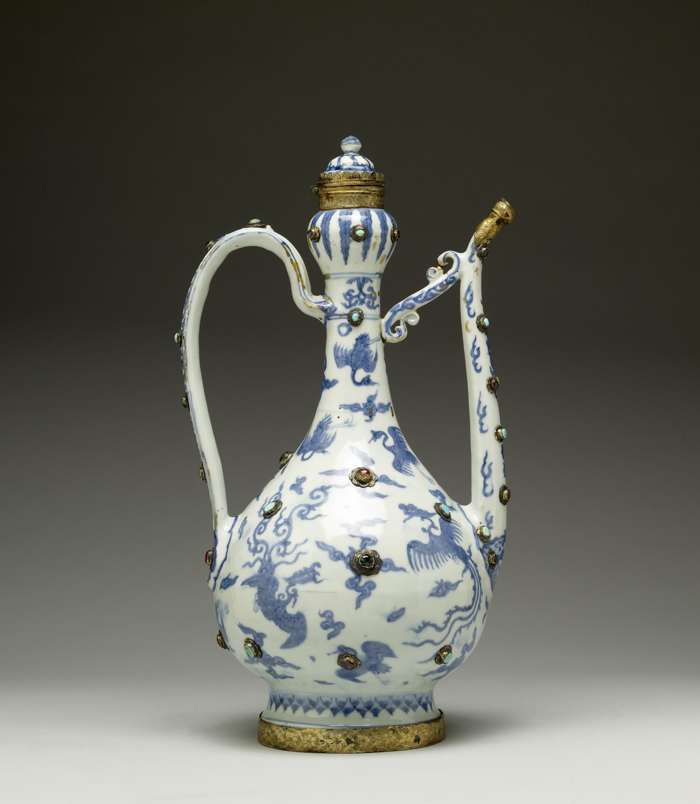 Chinese blue-and-white ceramics · V&A